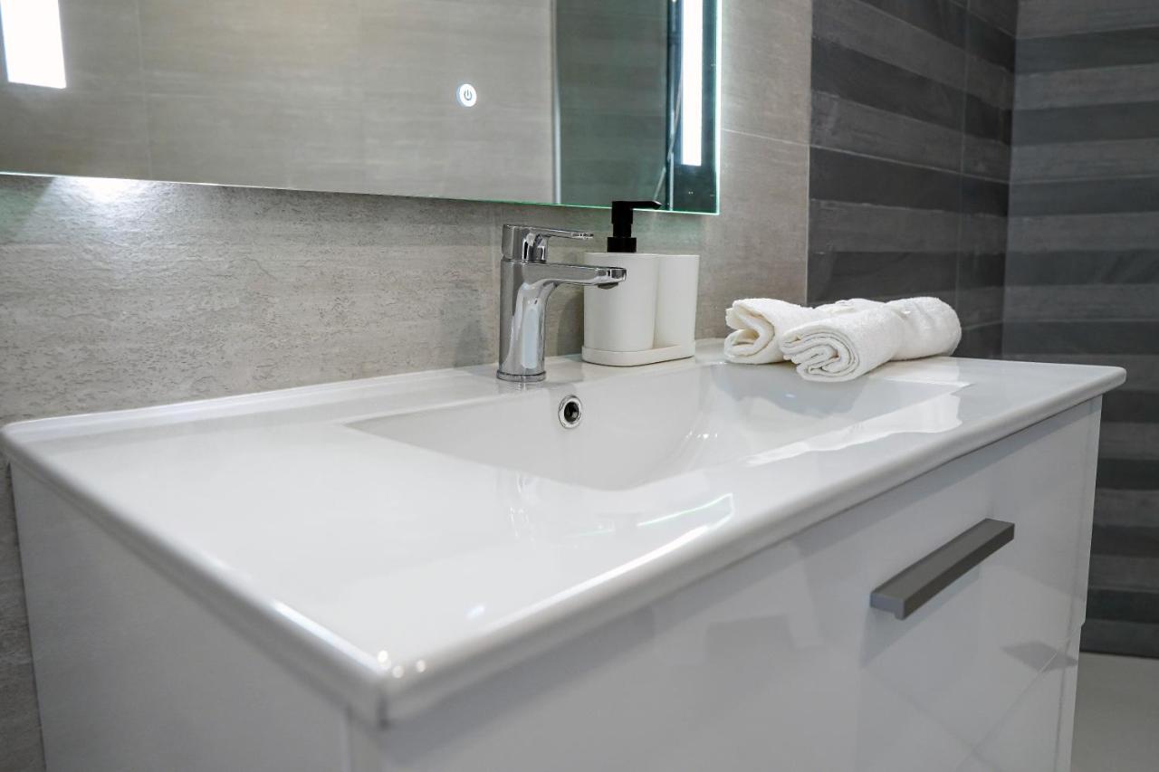 Stunning Apartment With Ocean View Playa Feñabe Buitenkant foto